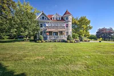 a large house with a large grassy yard at 8 Mi to Hersheypark Millard Mansion in Annville in Annville