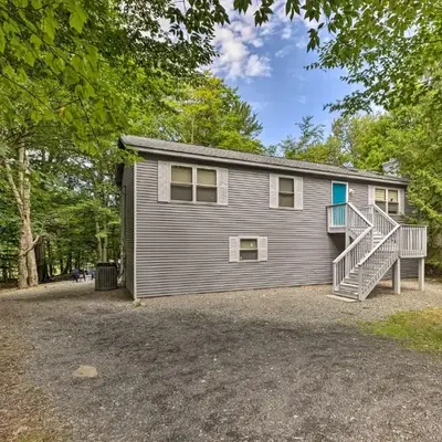 Furnished Deck and Lake Access Poconos Place!