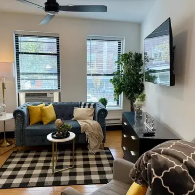 Boutique Studio Apartment on Grand Ave