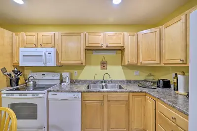 Gallery image of 15 Mi to Skiing Charming Tobyhanna Cottage! in Tobyhanna