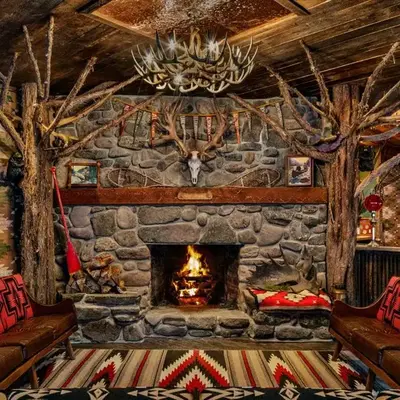 Urban Cowboy Lodge