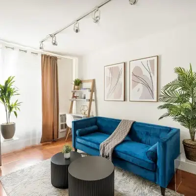 69-4D Trendy Lower East Side 1B BRAND NEW