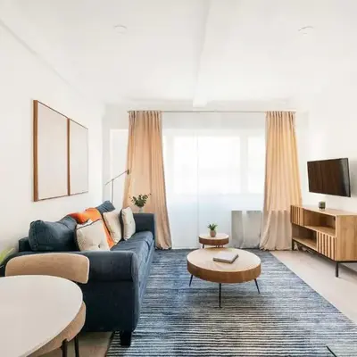 809-2A Gorgeous 1BR New W D Modern Best Location