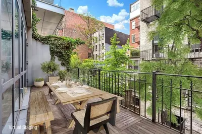 Gallery image of Waverly Lane by Rove Travel - Chelsea Apt with Balcony in New York