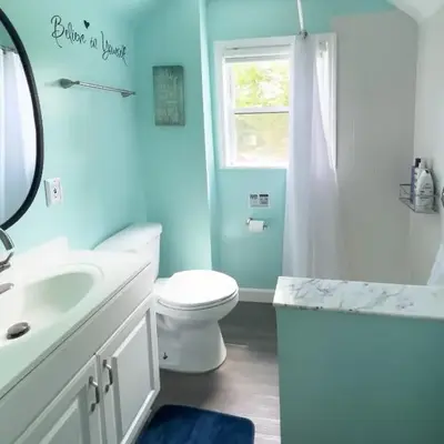 Sunny Queen bedroom feel like home!!