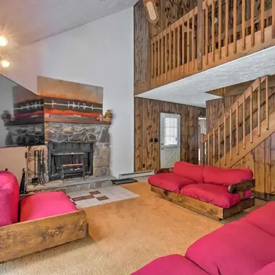 Cozy Lake Ariel Home with Community Amenities!