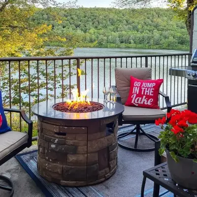Game Room and BBQ Waterfront Lake Harmony Condo!