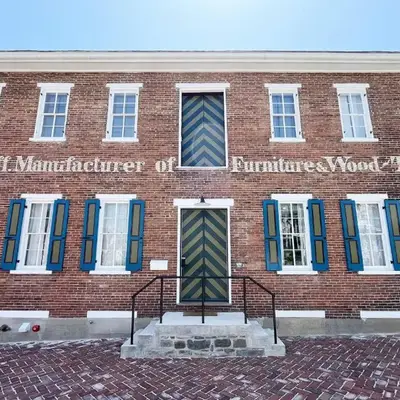 Bischoff Inn - Former 1870 Furniture Factory Now 5 Room Boutique Hotel