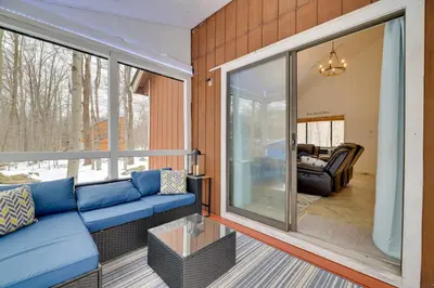 Gallery image of Tobyhanna Home with Fire Pit and 3 Community Pools! in Tobyhanna