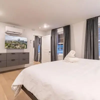 Thena Hotel - Spacious 1 Bedroom - City Center