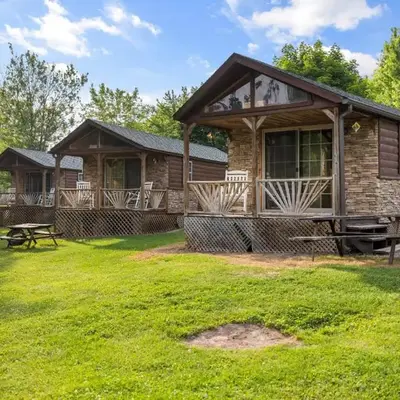 Deluxe Cabin7 Within Campground