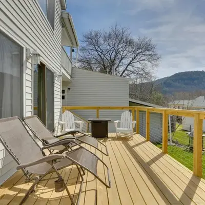 Scenic Home on the Delaware River